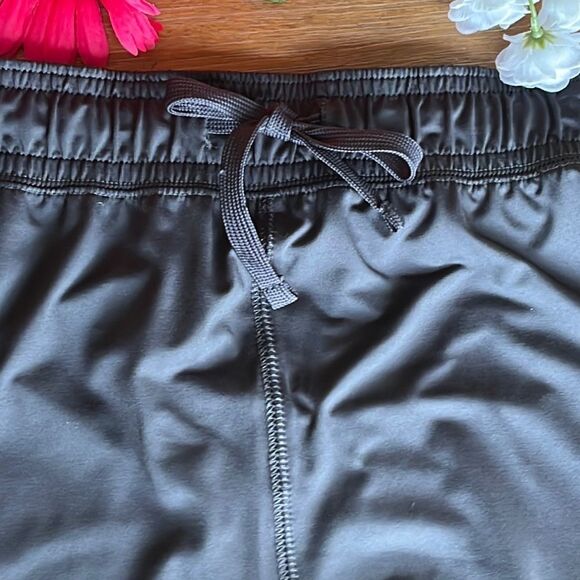 So Juniors’ Sporty Running Short Mid-Rise Size XL Dark Gray - Picture 2 of 7